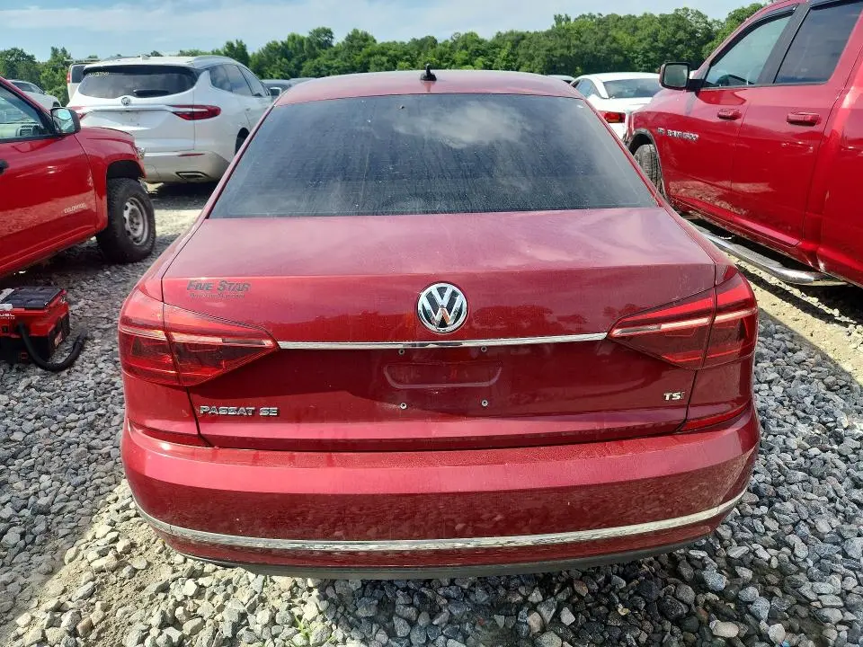 2017 VOLKSWAGEN PASSAT SE  