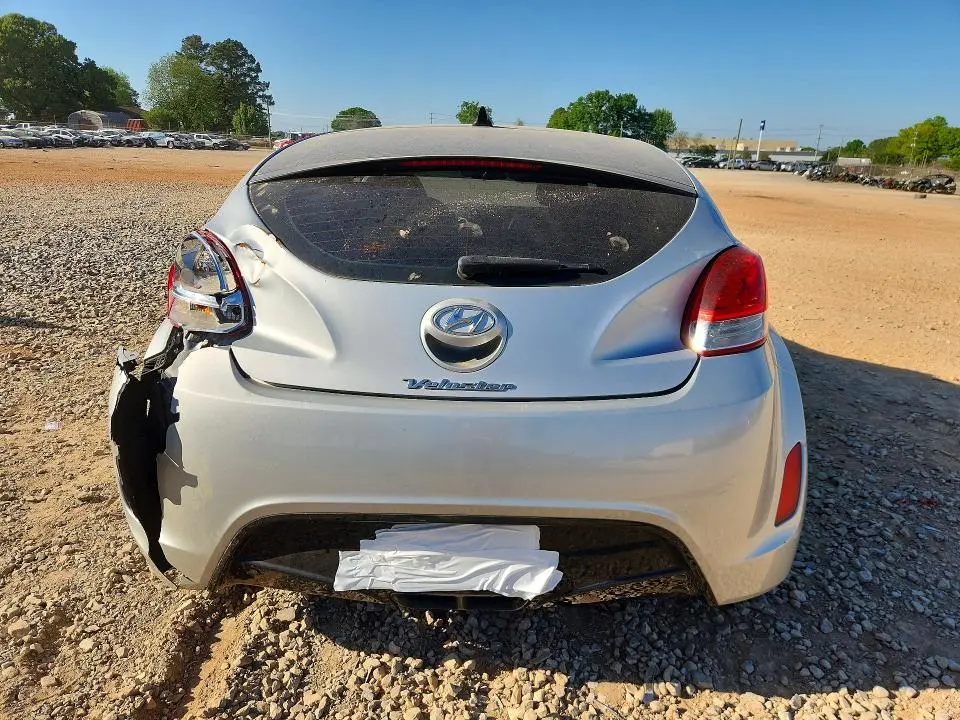2013 HYUNDAI VELOSTER BASE  
