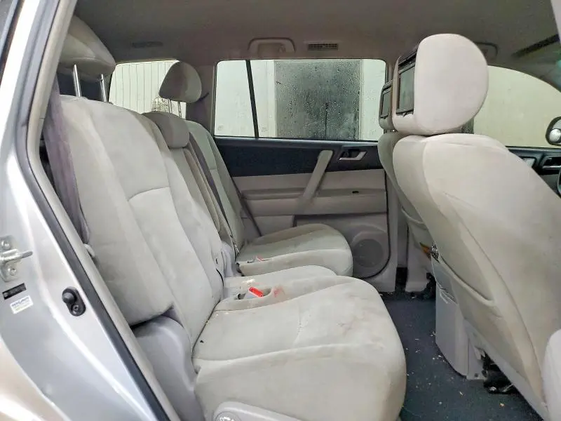 2012 TOYOTA HIGHLANDER BASE  