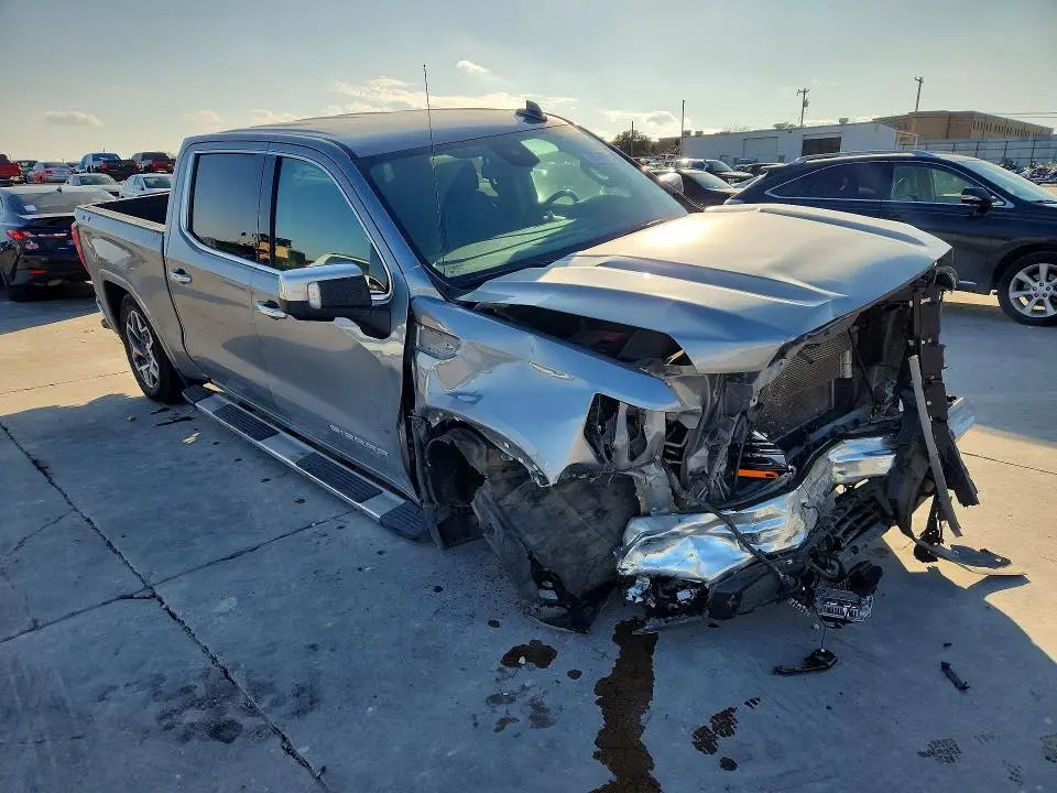 2023 GMC SIERRA K1500 SLT  