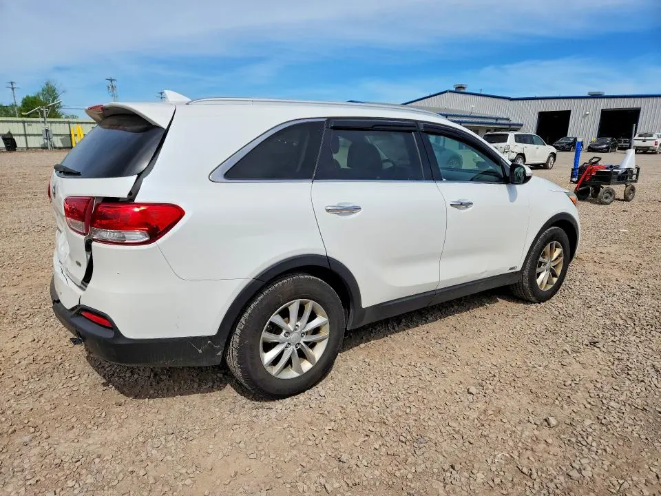 2017 KIA SORENTO LX  