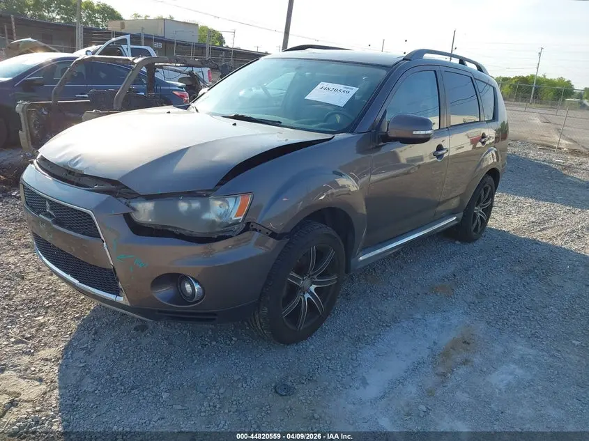 2011 MITSUBISHI OUTLANDER SE