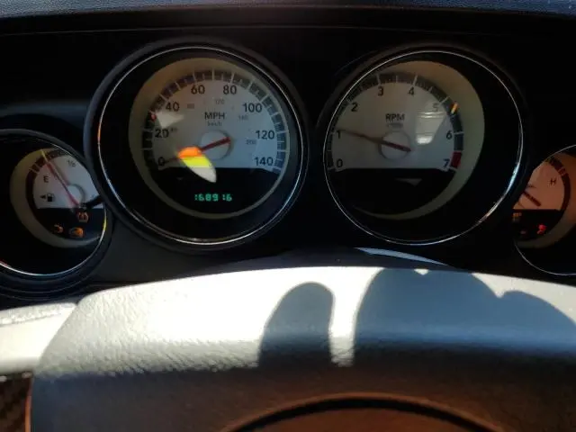 2010 DODGE CHALLENGER SE  