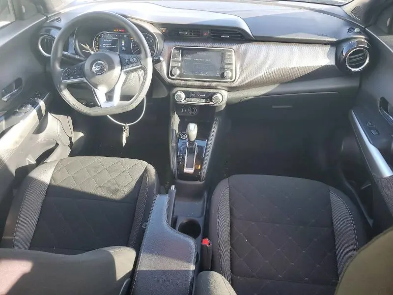 2020 NISSAN KICKS SV  