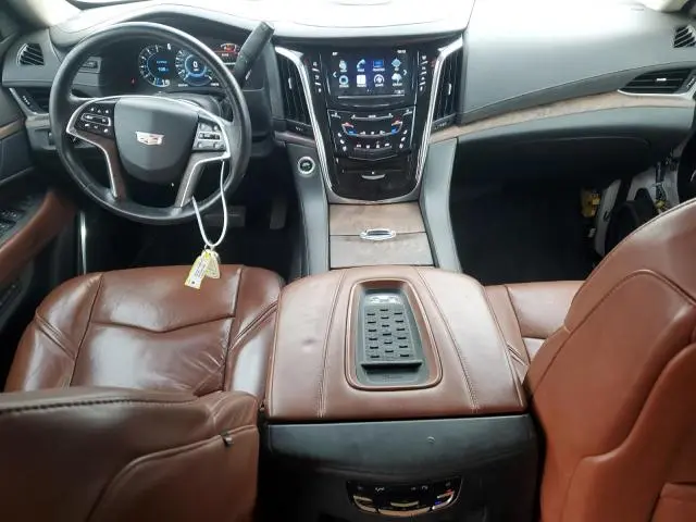 2016 CADILLAC ESCALADE LUXURY  