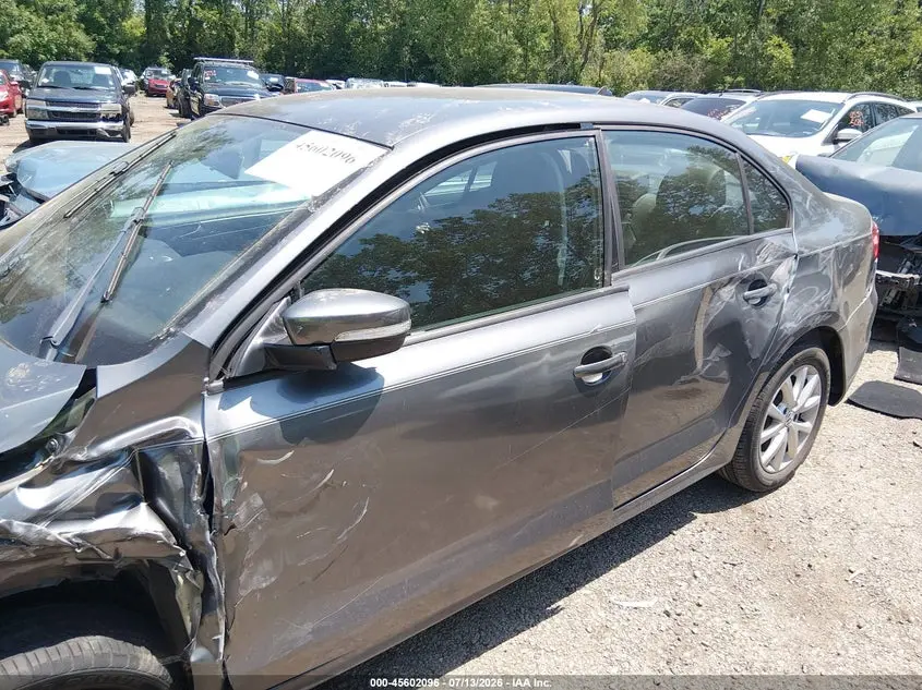 2012 VOLKSWAGEN JETTA 2.5L SE