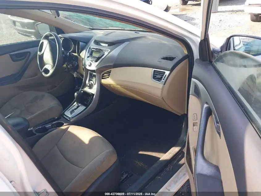 2011 HYUNDAI ELANTRA GLS