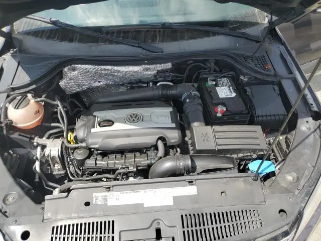 2013 VOLKSWAGEN TIGUAN S  