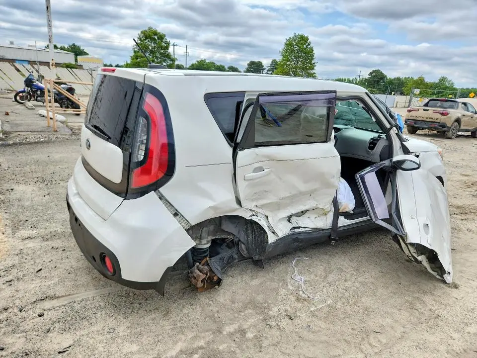 2018 KIA SOUL BASE  