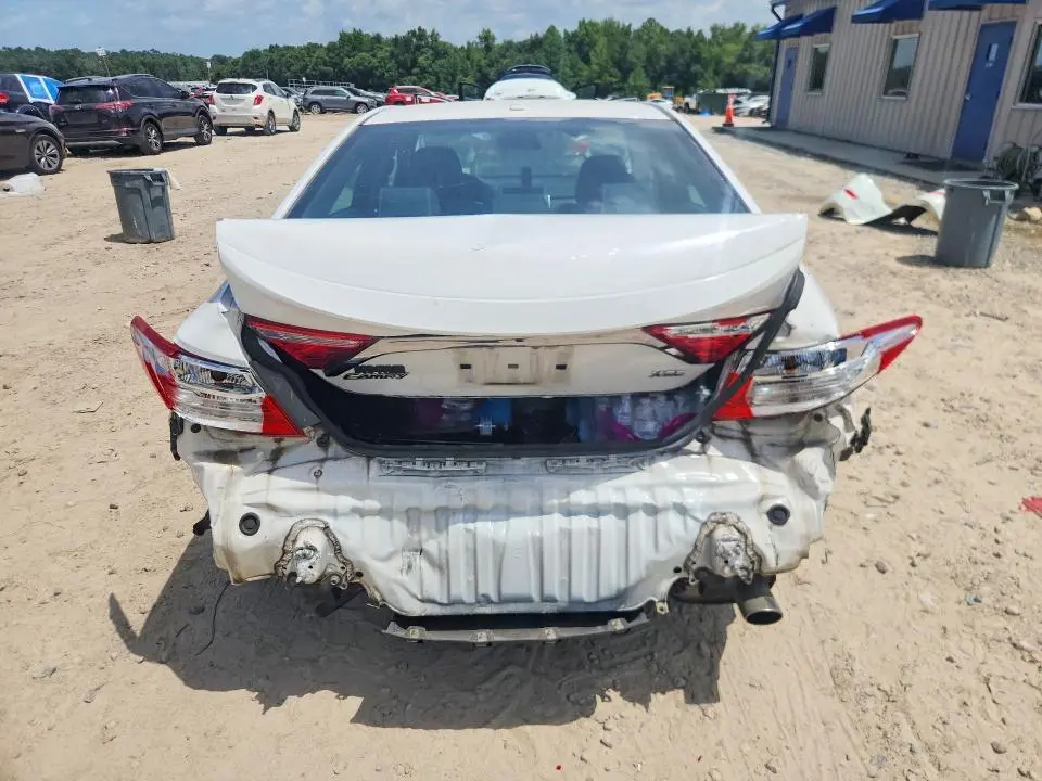 2016 TOYOTA CAMRY XSE  