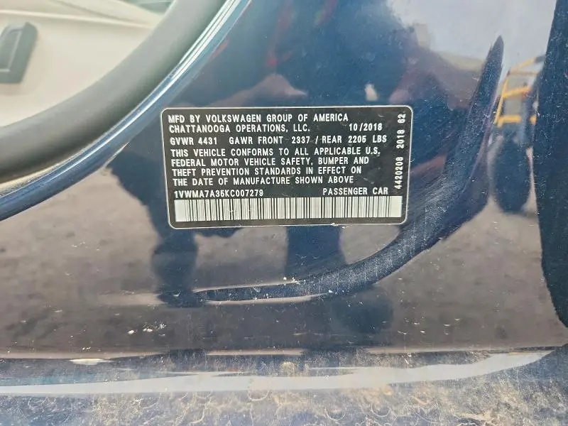 2019 VOLKSWAGEN PASSAT SE R-LINE  