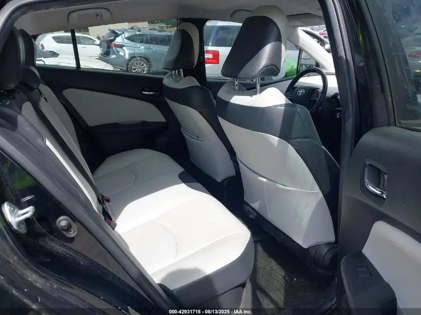 2021 TOYOTA PRIUS LIMITED