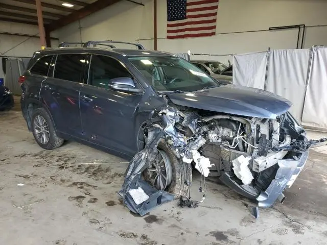 2018 TOYOTA HIGHLANDER SE  