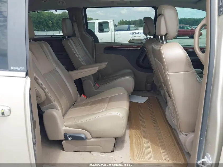 2013 CHRYSLER TOWN & COUNTRY LIMITED