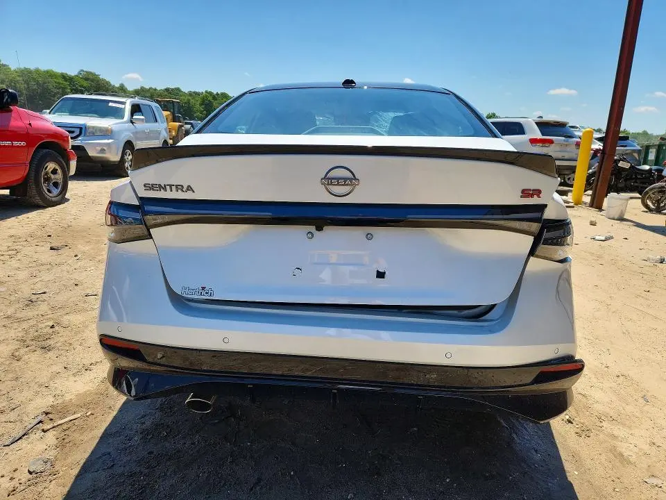 2026 NISSAN SENTRA SR  