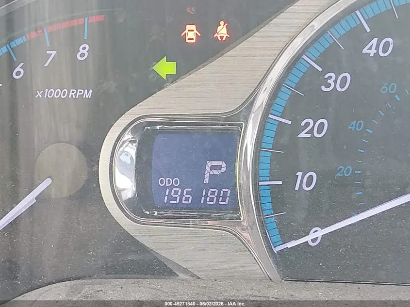 2012 TOYOTA SIENNA XLE V6 8 PASSENGER