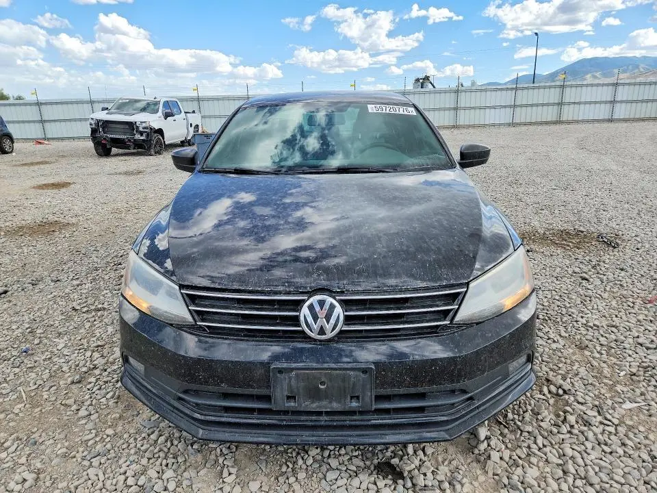 2016 VOLKSWAGEN JETTA SPORT  