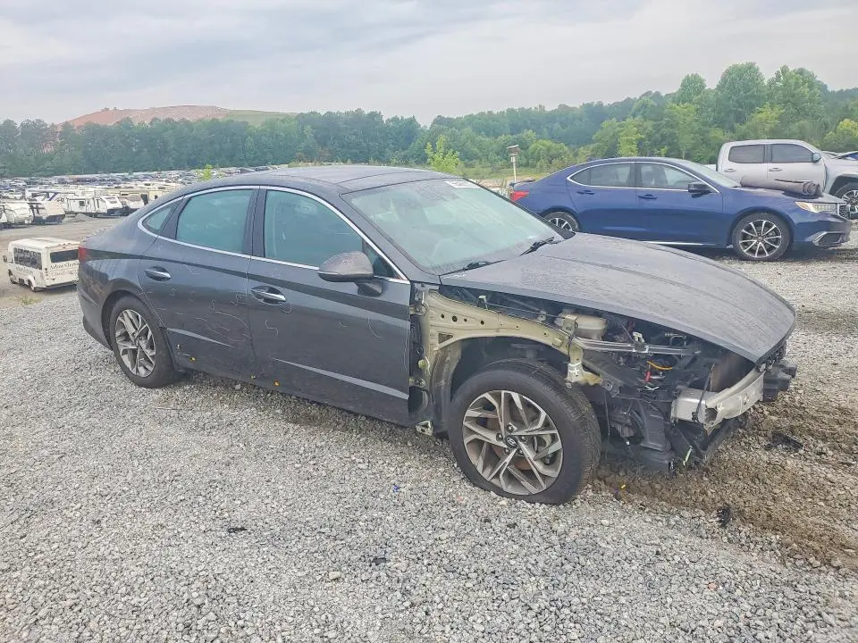 2022 HYUNDAI SONATA SEL  