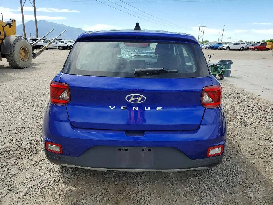 2022 HYUNDAI VENUE SE  
