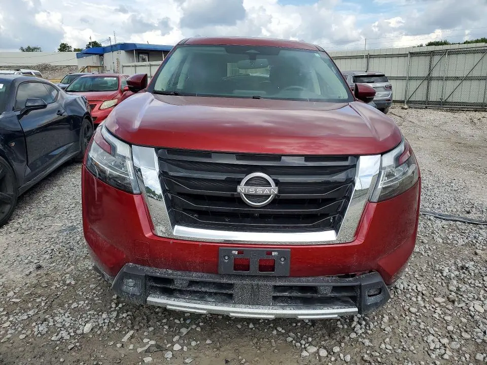 2022 NISSAN PATHFINDER SL  