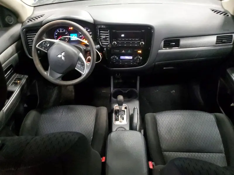 2014 MITSUBISHI OUTLANDER ES  