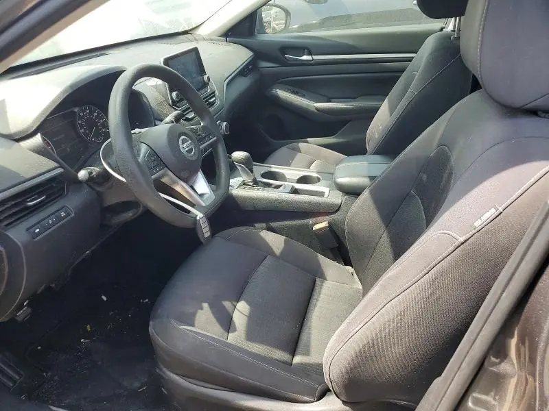 2022 NISSAN ALTIMA SV  