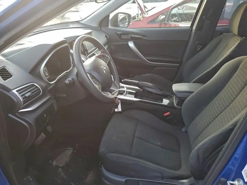 2020 MITSUBISHI ECLIPSE CROSS ES  