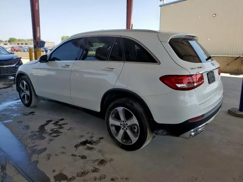 2019 MERCEDES-BENZ GLC 300  