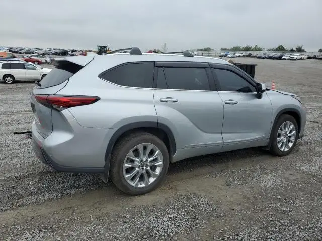 2022 TOYOTA HIGHLANDER LIMITED  