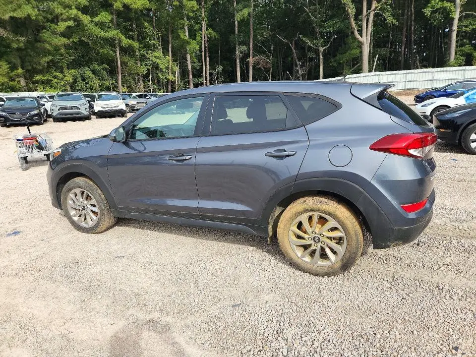 2018 HYUNDAI TUCSON SE  