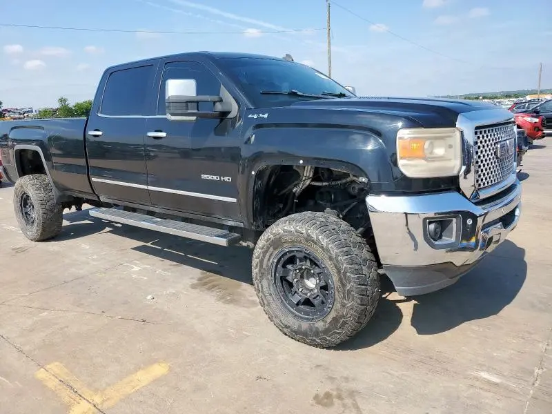 2015 GMC SIERRA K2500 SLT  