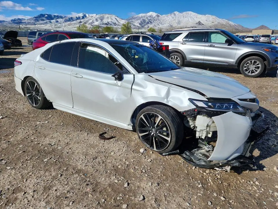 2018 TOYOTA CAMRY XSE V6  