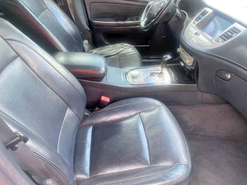 2013 HYUNDAI GENESIS 5.0L  