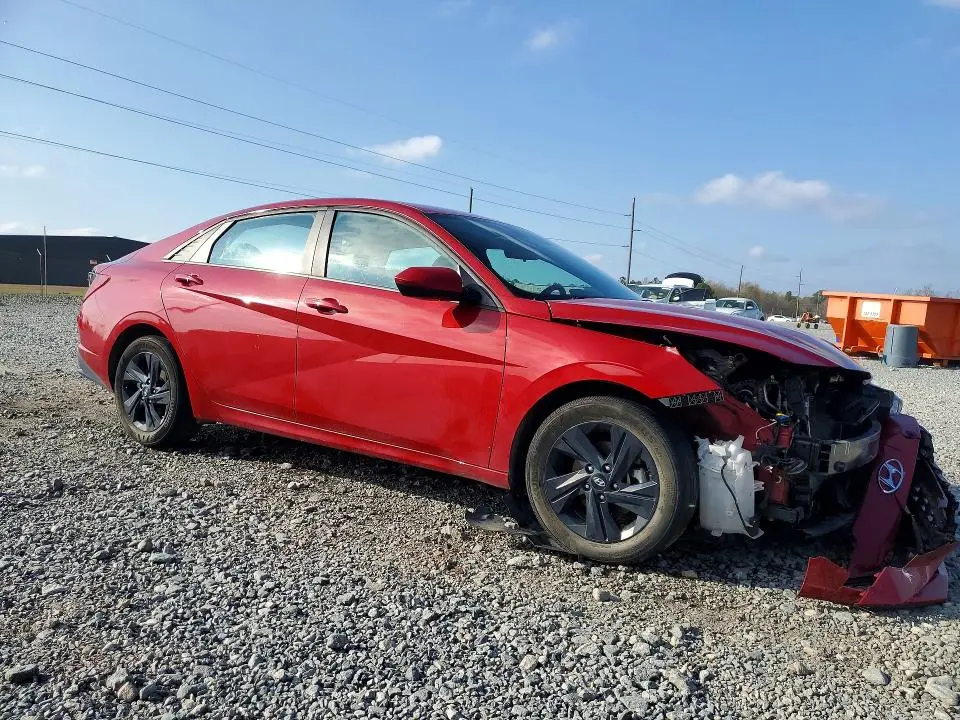 2022 HYUNDAI ELANTRA SEL  