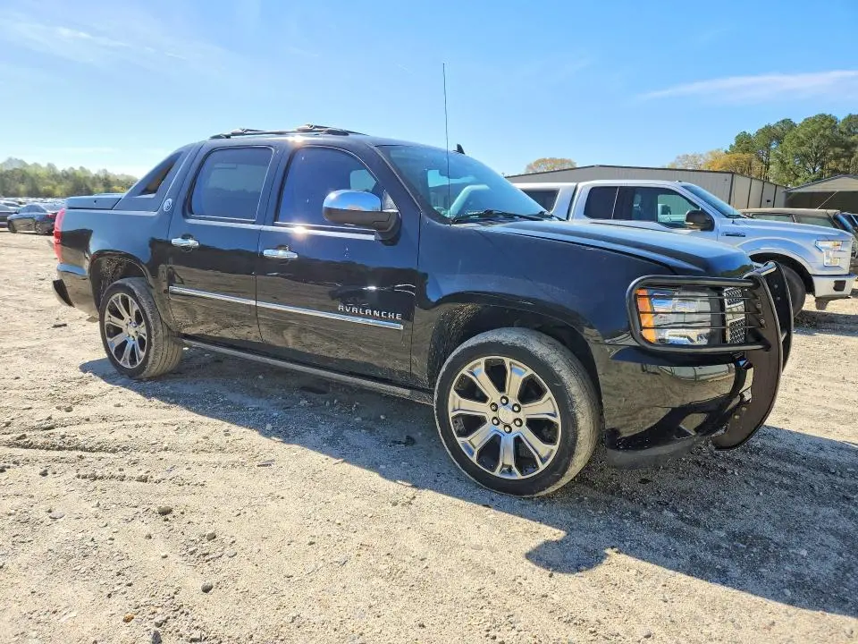 2013 CHEVROLET AVALANCHE LTZ  