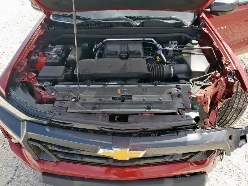 2024 CHEVROLET COLORADO LT  