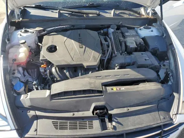 2022 HYUNDAI SONATA SE  