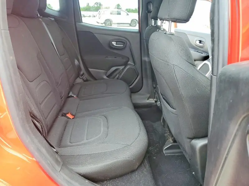 2021 JEEP RENEGADE LATITUDE  
