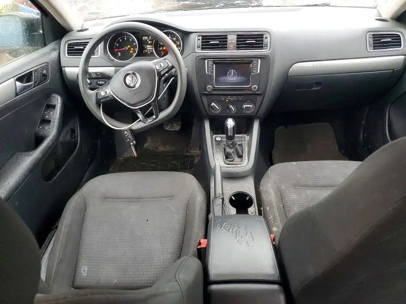 2016 VOLKSWAGEN JETTA SE  