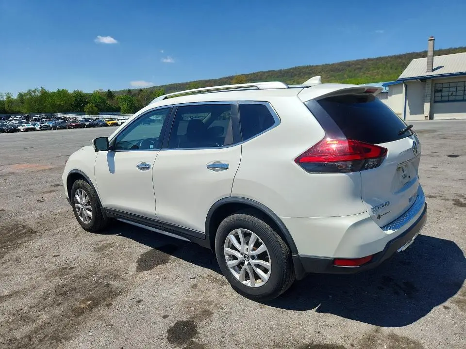 2017 NISSAN ROGUE SV  