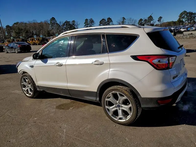 2017 FORD ESCAPE TITANIUM  