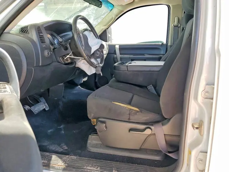 2011 CHEVROLET SILVERADO K1500 LT  