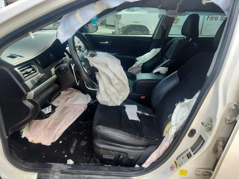 2015 TOYOTA CAMRY XSE  