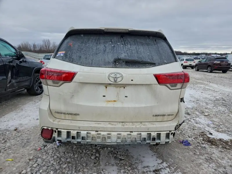 2018 TOYOTA HIGHLANDER LIMITED  
