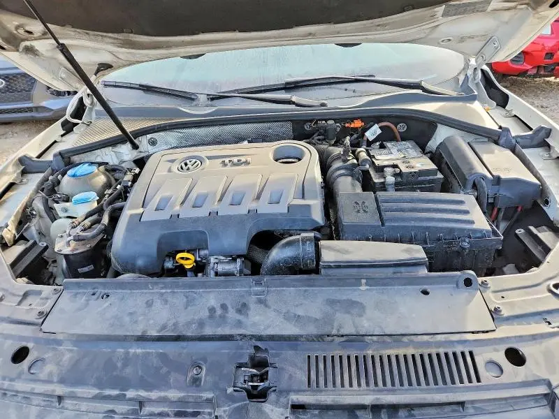 2014 VOLKSWAGEN PASSAT SE  
