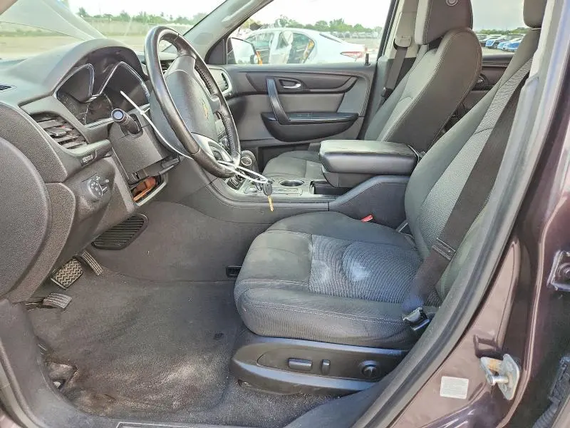 2016 CHEVROLET TRAVERSE LT  