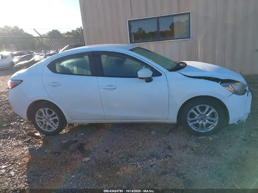 2018 TOYOTA YARIS IA  