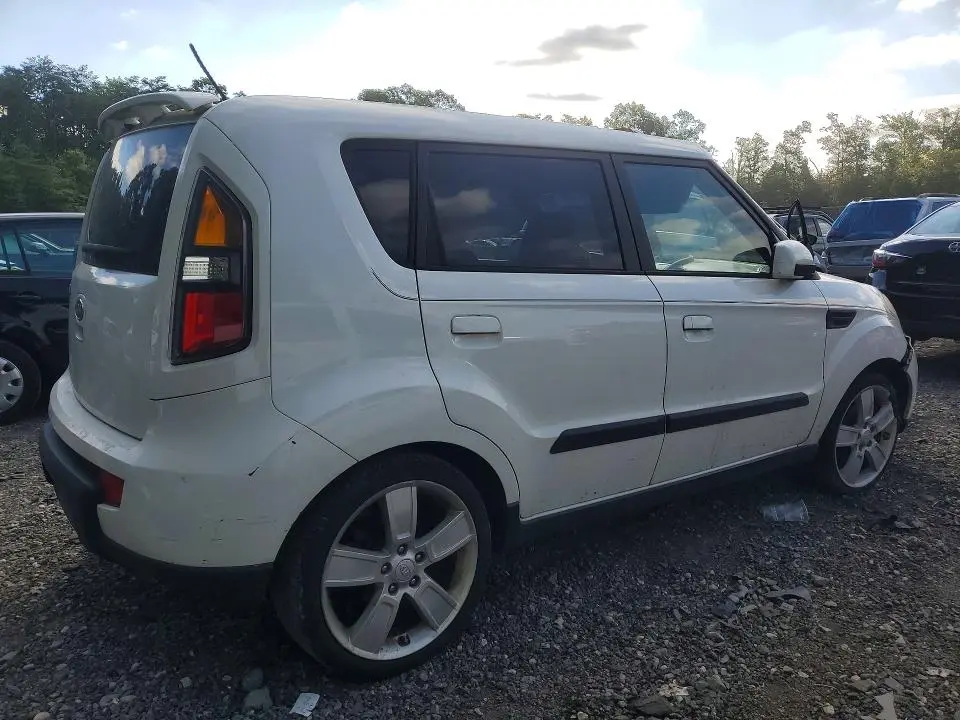 2010 KIA SOUL +  
