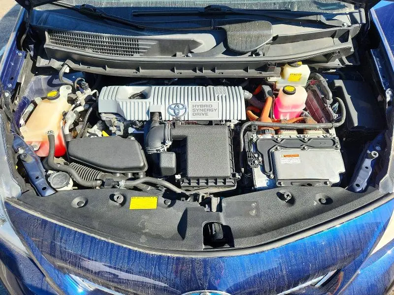 2012 TOYOTA PRIUS V TWO  