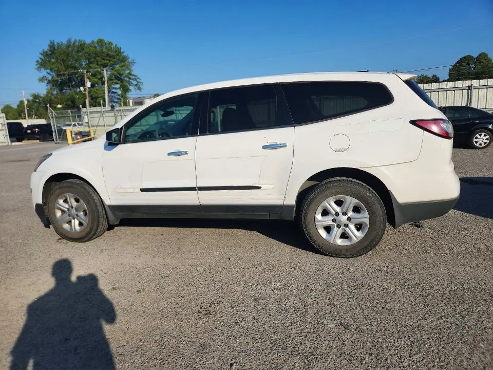 2016 CHEVROLET TRAVERSE LS  